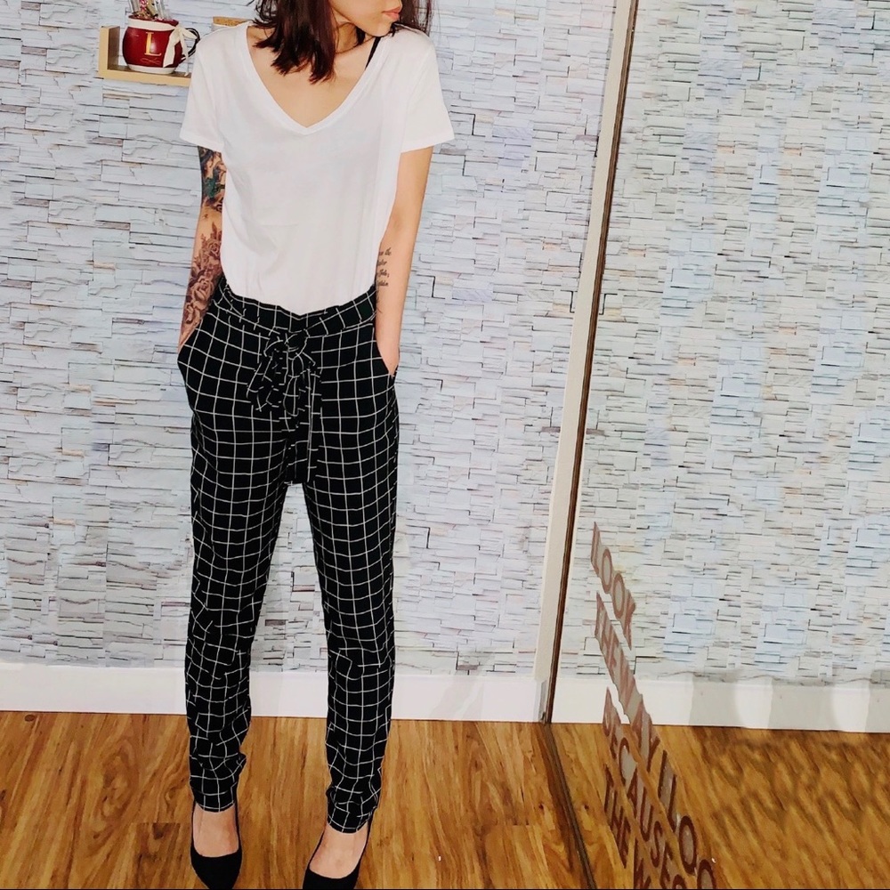 Grid Print Pants - Picture 2 of 2